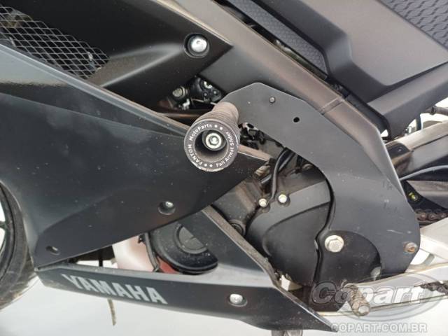 2025 YAMAHA YZF R15 