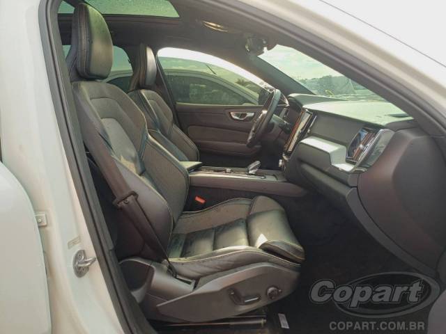 2023 VOLVO XC60 