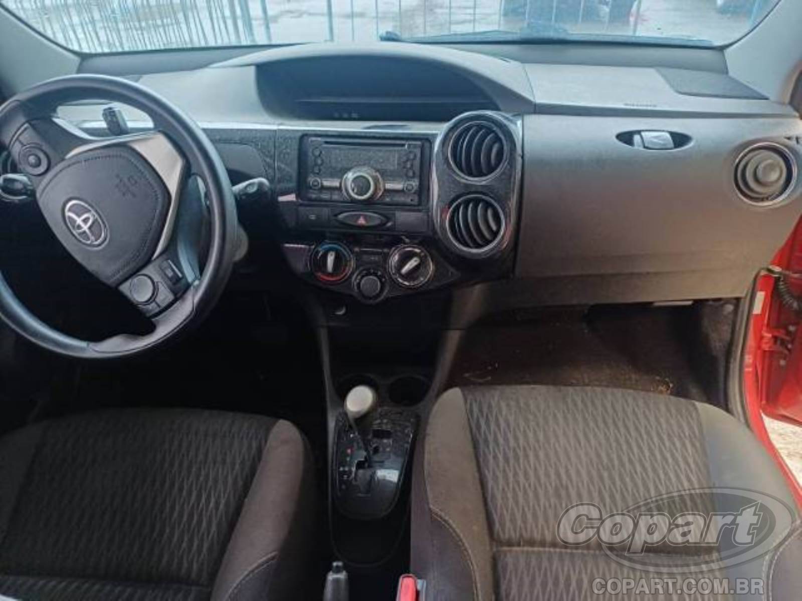 2017 TOYOTA ETIOS — foto 9 de 10