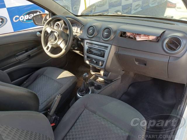 2015 VOLKSWAGEN SAVEIRO 