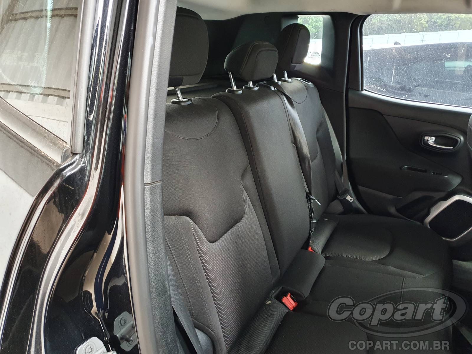 Foto 6 de 10: 2020 JEEP RENEGADE