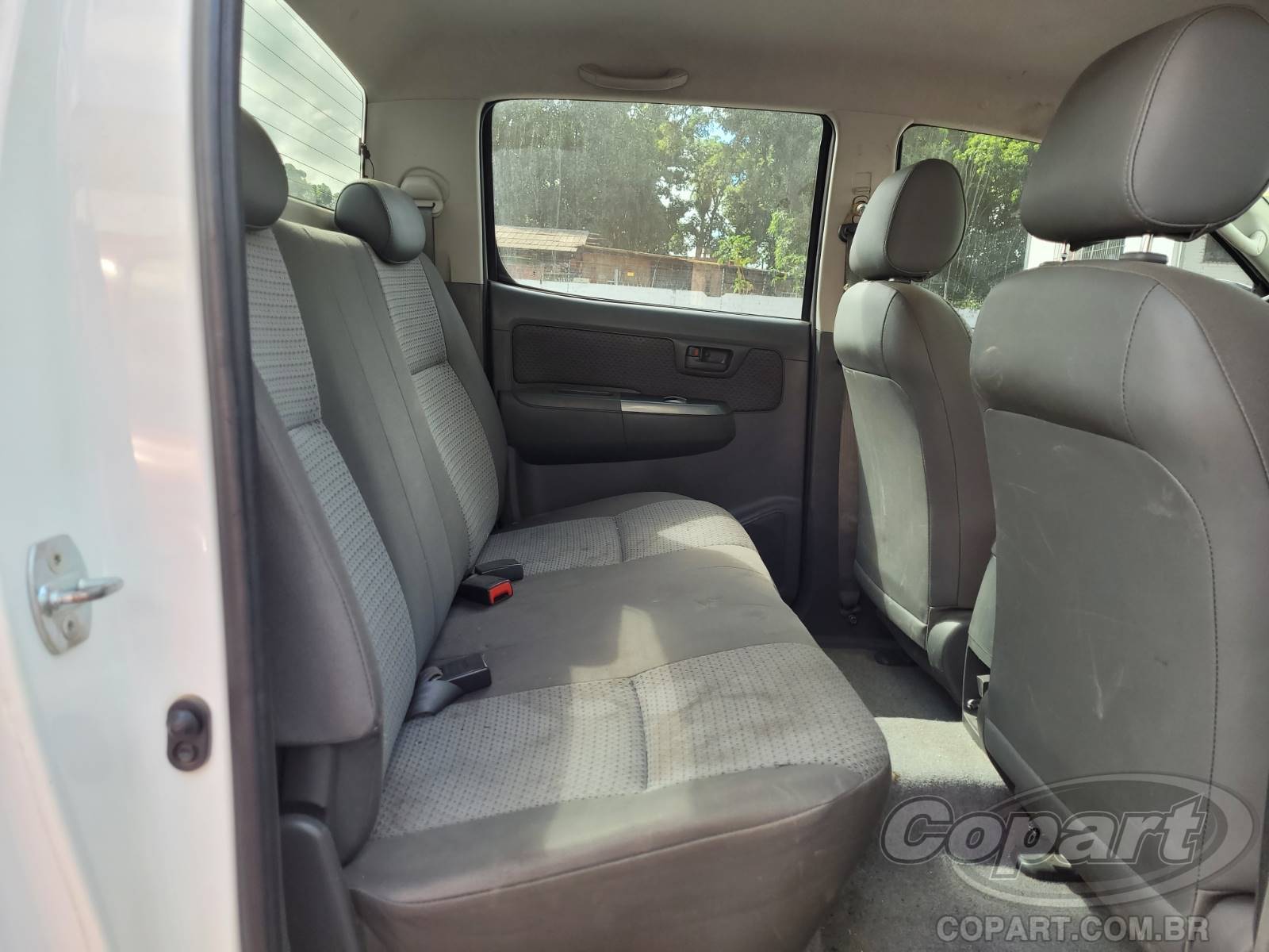 Foto 6 de 10: 2015 TOYOTA HILUX CD