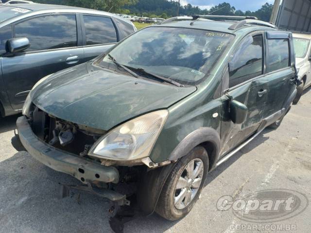 2014 NISSAN LIVINA 