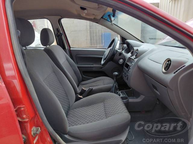 2005 FORD FIESTA 