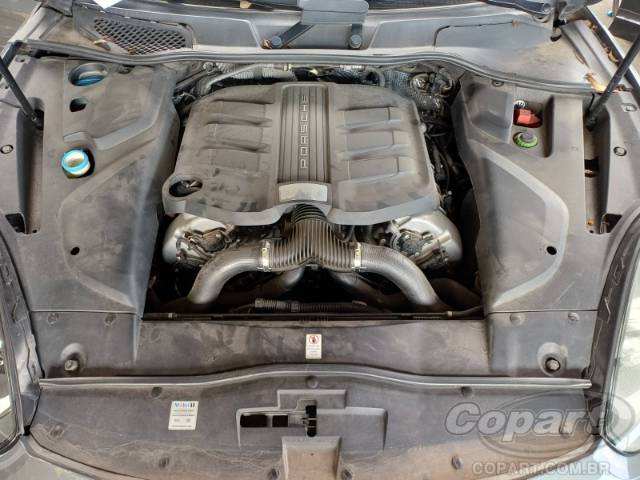 2017 PORSCHE CAYENNE 