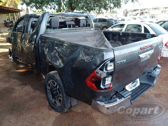 2023 TOYOTA HILUX CD 