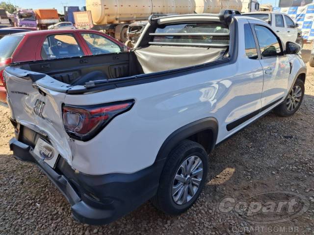 2022 FIAT STRADA 