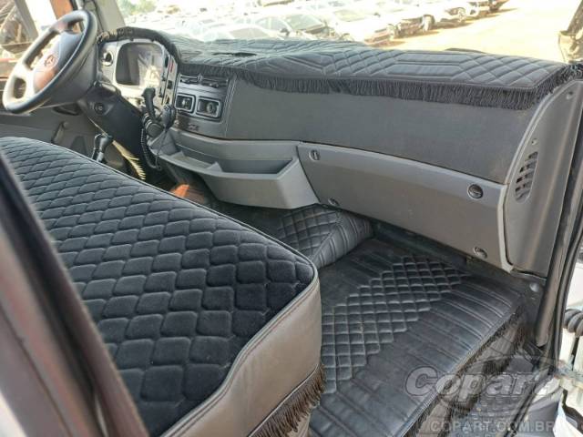 2009 MERCEDES BENZ AXOR 