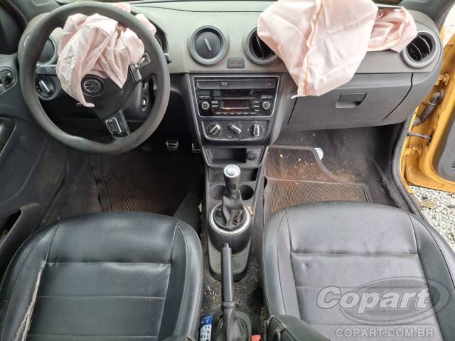 2014 VOLKSWAGEN SAVEIRO CE 