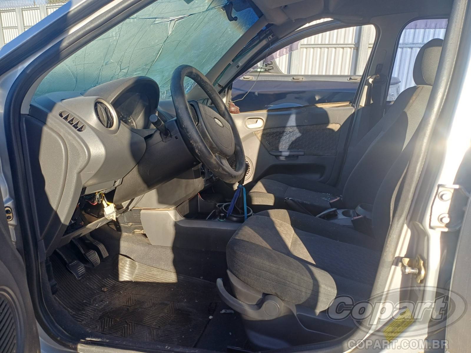 2004 FORD FIESTA — foto 5 de 10