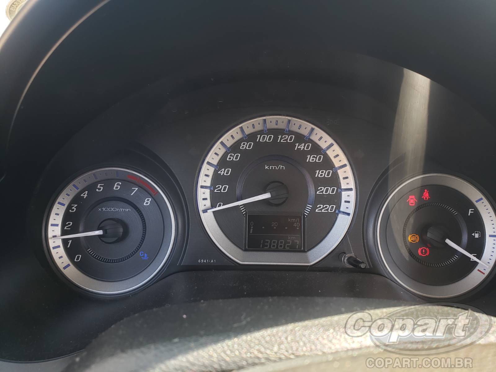 Foto 8 de 10: 2013 HONDA CITY