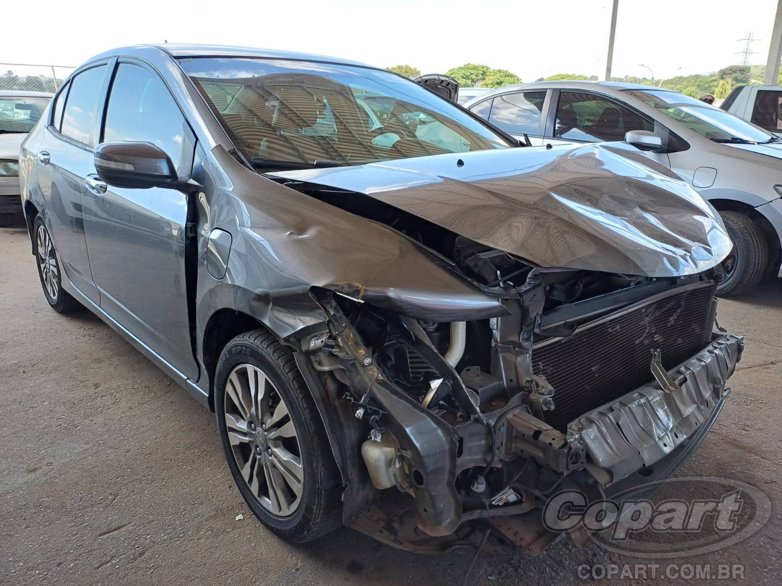 Veículo Honda City Honda City EX 1.5 16V 2014 Colisão Média Monta 2014 em leilão