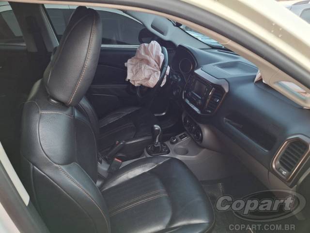 2017 FIAT TORO 