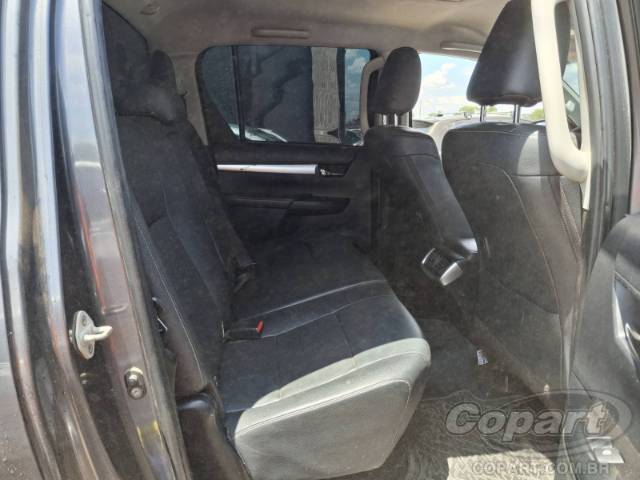 2017 TOYOTA HILUX CD 