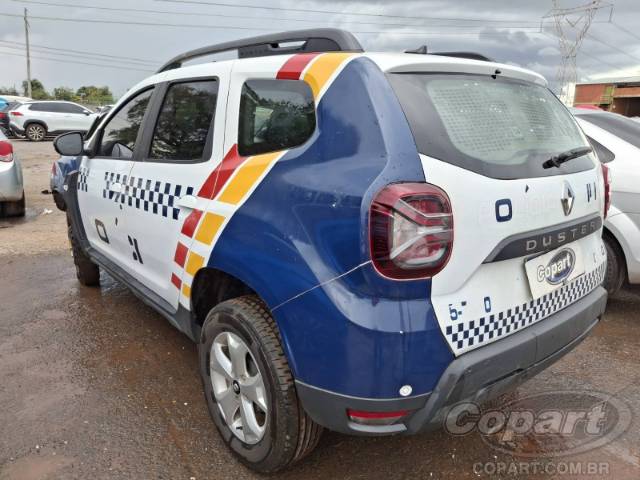 2025 RENAULT DUSTER 
