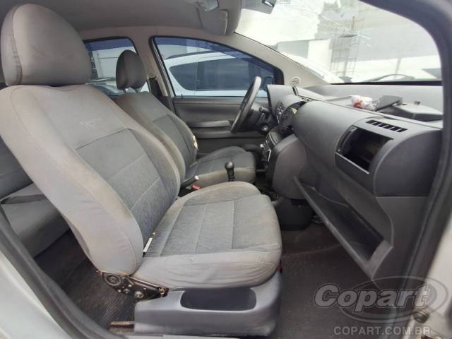 2005 VOLKSWAGEN FOX 