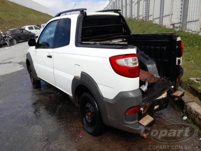 2015 FIAT STRADA CD 