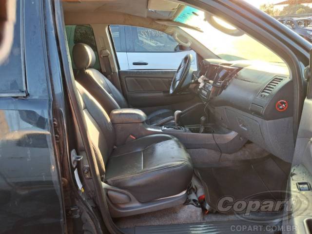 2013 TOYOTA HILUX CD 