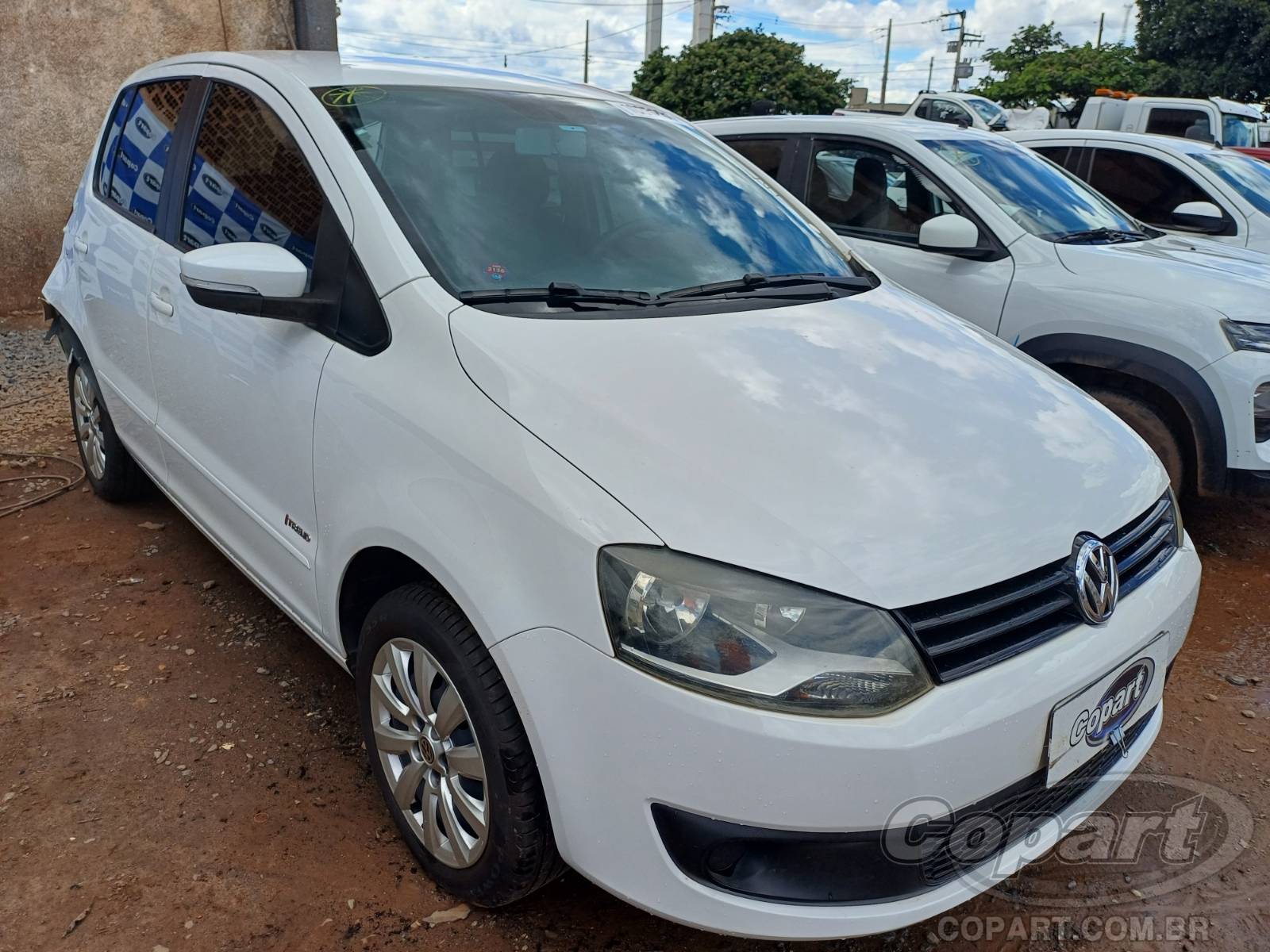 Veículo VW - VolksWagen Volkswagen VOLKSWAGEN FOX 1.0 Total Flex 2013 2013 em leilão