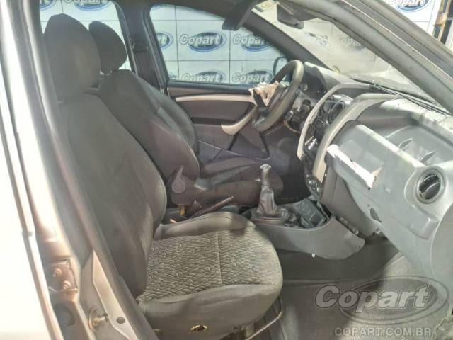2019 RENAULT DUSTER OROCH 