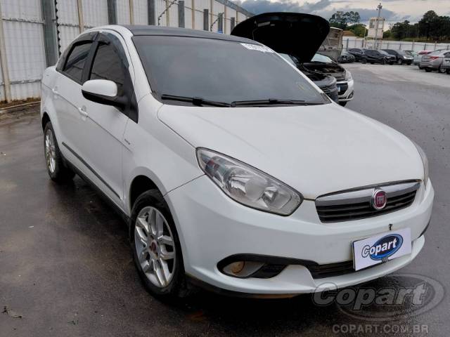 2015 FIAT GRAND SIENA 