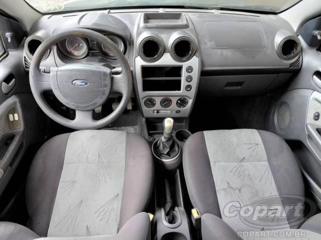 2011 FORD FIESTA SEDAN 