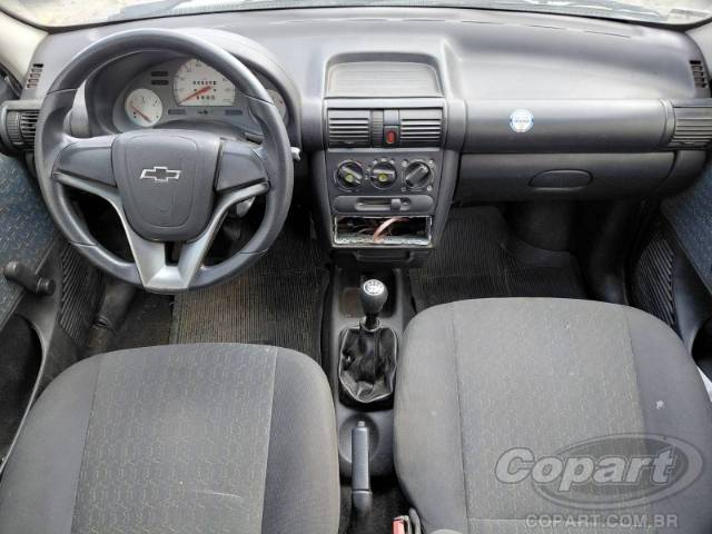 2001 CHEVROLET CORSA 