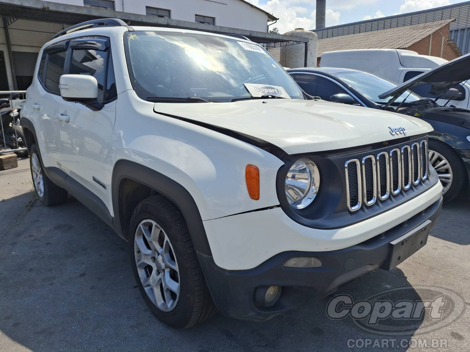 Veículo Fiat Renegade Jeep Renegade Longitude 2.0 MultiJet Turbo 2016 2016 em leilão