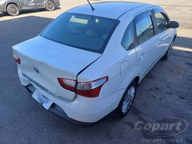 2015 FIAT GRAND SIENA 