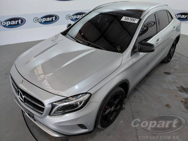 2015 MERCEDES BENZ GLA 