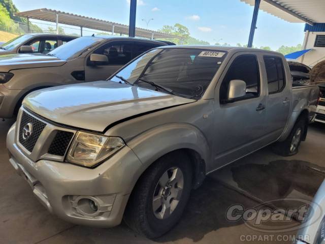 2015 NISSAN FRONTIER CD 