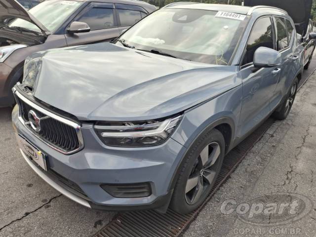 2020 VOLVO XC40 