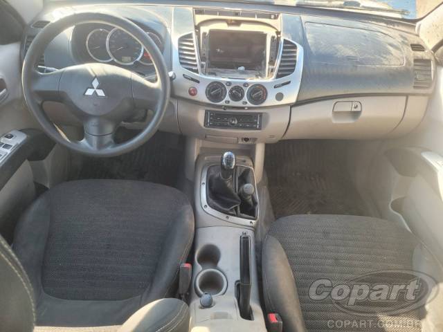 2013 MITSUBISHI L200 TRITON 