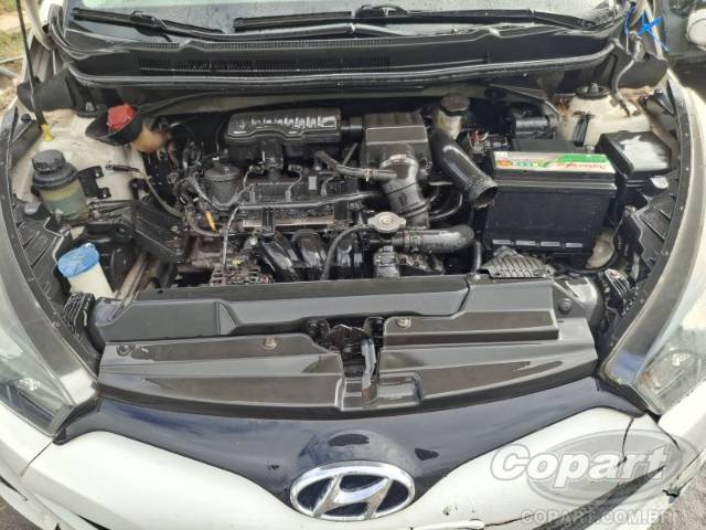 2015 HYUNDAI HB20 