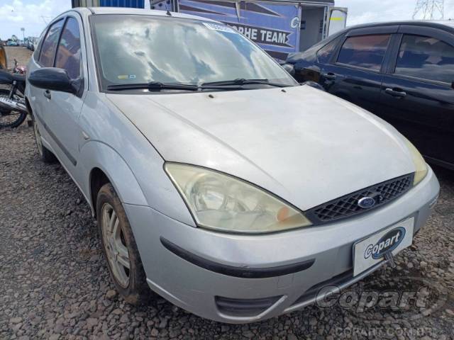 2005 FORD FOCUS 