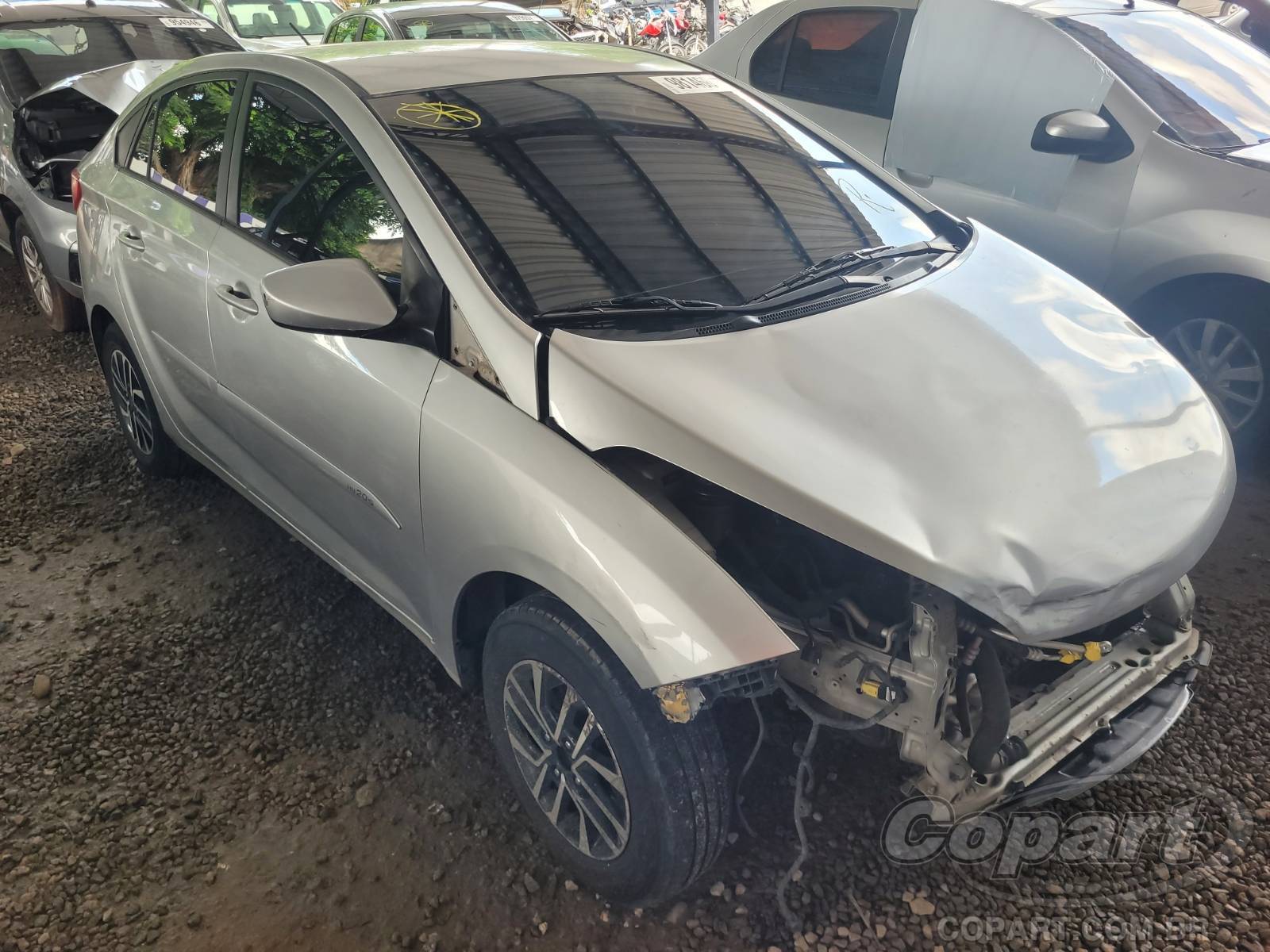 Hyundai HB20S Comfort Plus 1.6 2014 Médio Dano Frontal