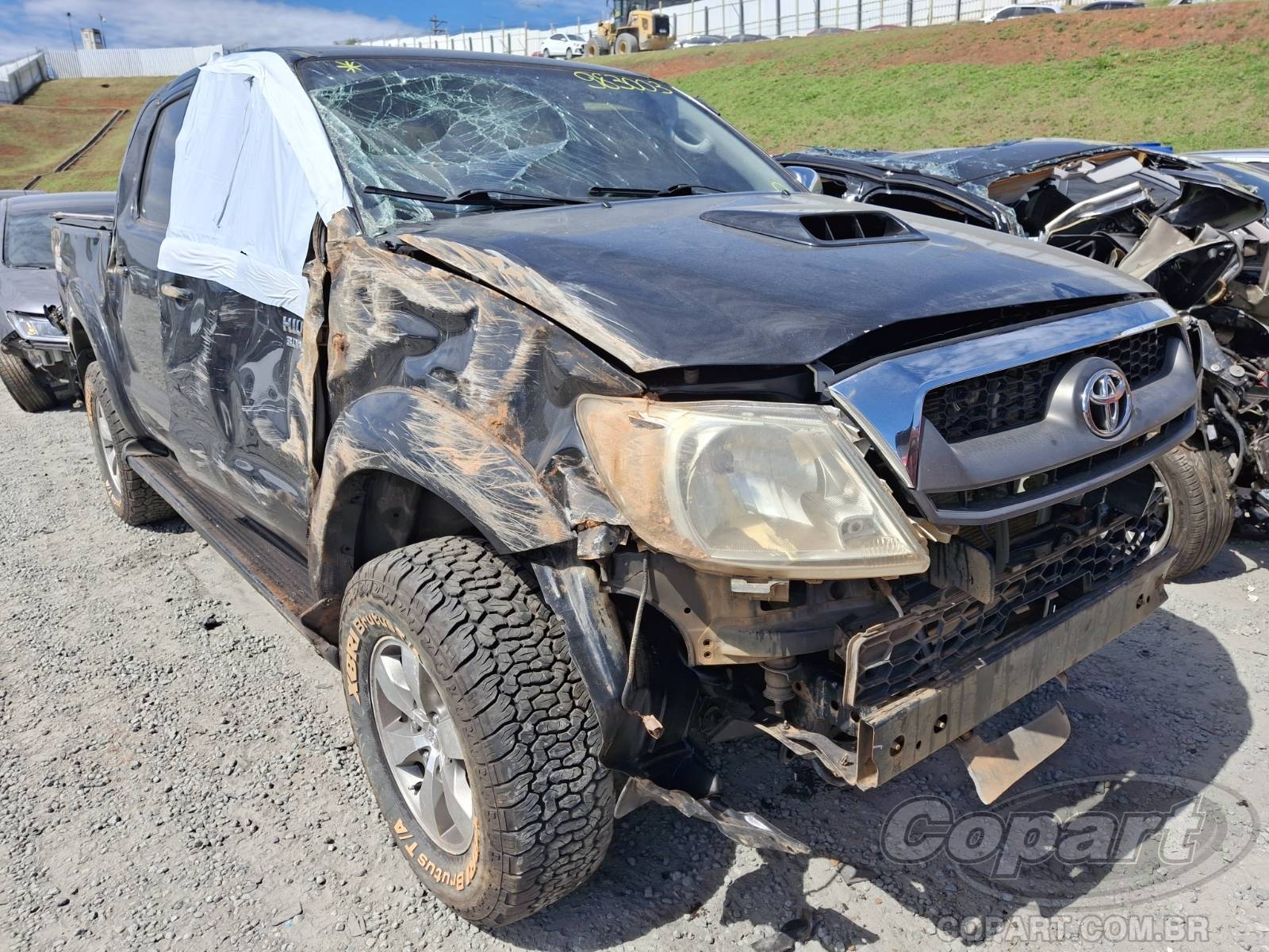 Veículo Toyota Hilux Toyota Hilux CD SRV 3.0 D-4D Turbo 2010 Médio Monta 2010 em leilão