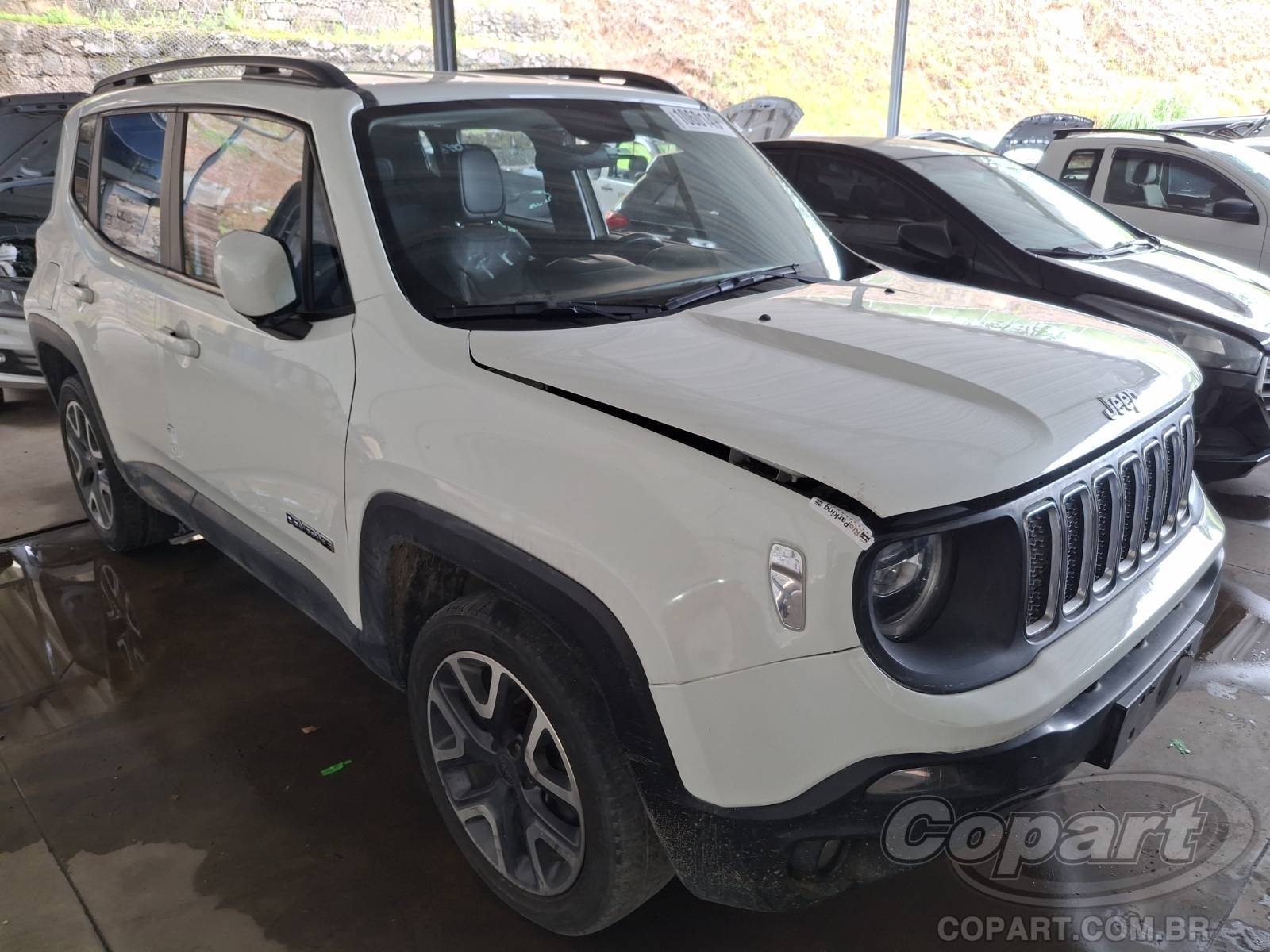 Veículo Fiat Renegade Jeep Renegade Longitude 1.8 16V E.TorQ Evo 2021 2021 em leilão
