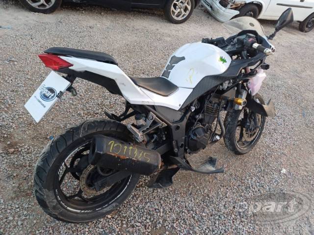 2015 KAWASAKI NINJA 300 