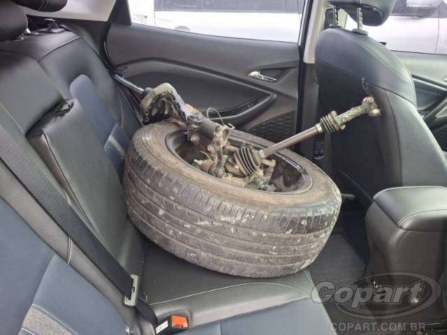 2023 CHEVROLET TRACKER 