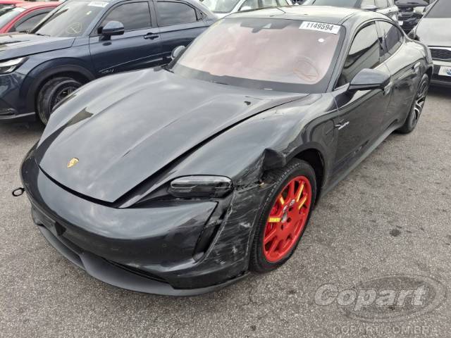 2022 PORSCHE TAYCAN 