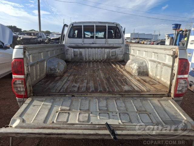 2013 TOYOTA HILUX CS 