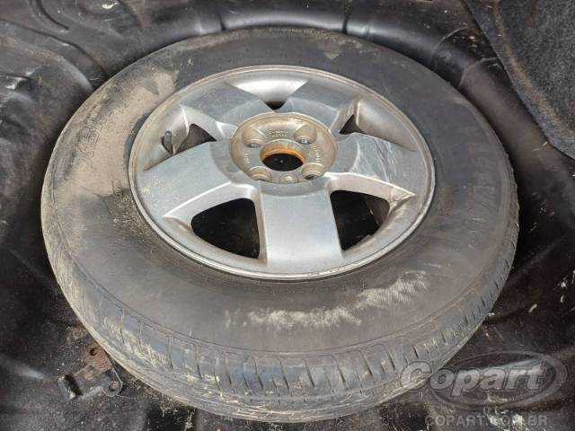 2004 RENAULT CLIO SEDAN 