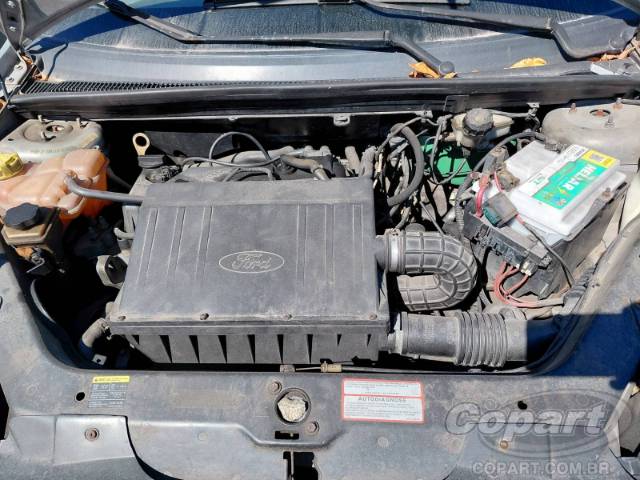 2004 FORD FIESTA 