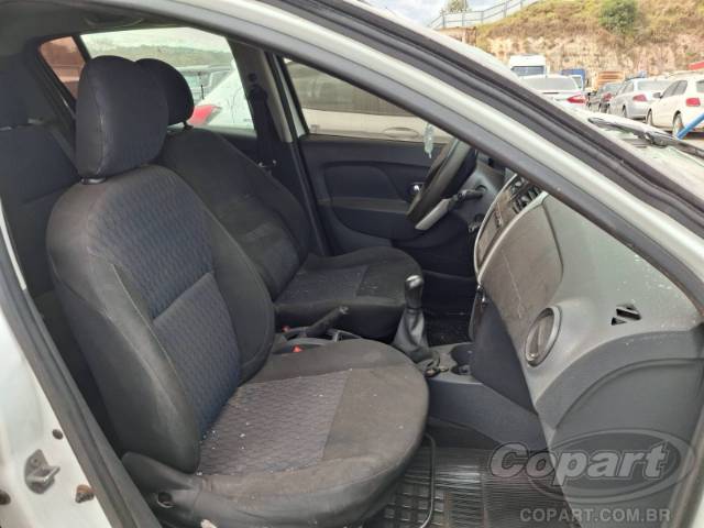 2017 RENAULT SANDERO 