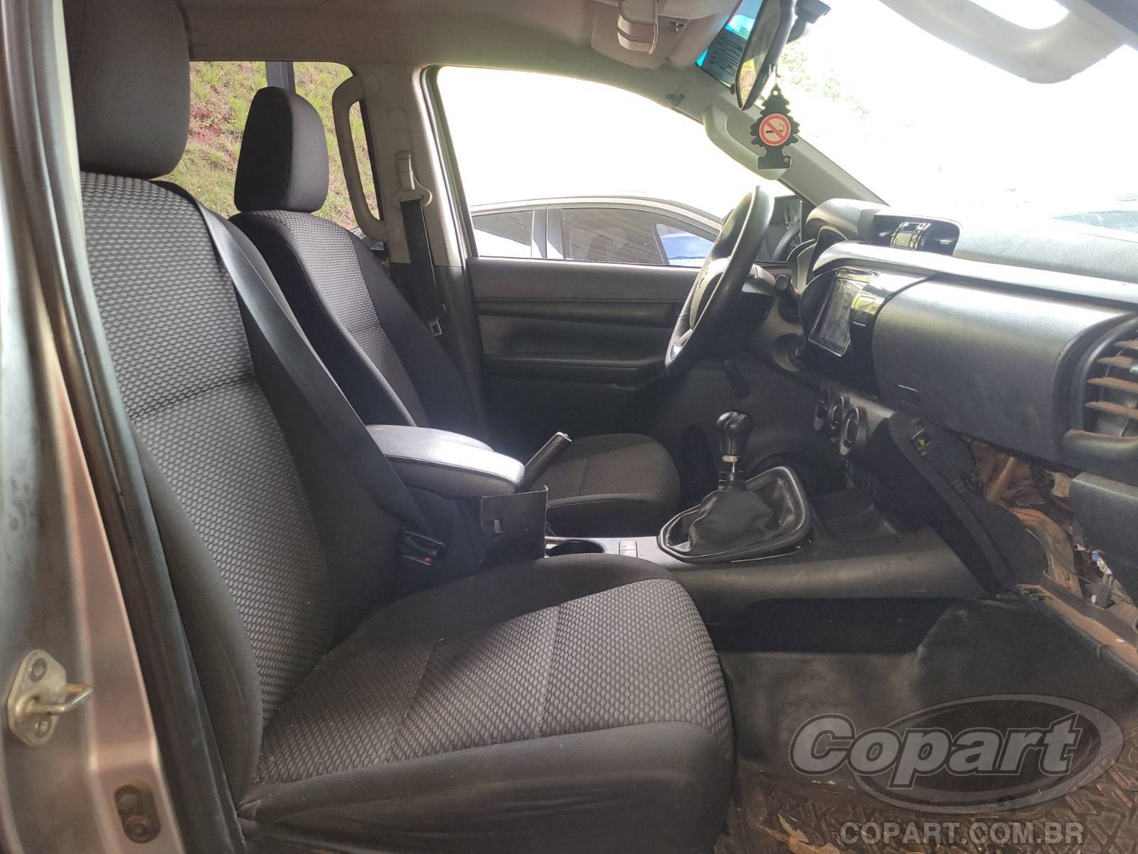 2018 TOYOTA HILUX CD — leilão em Embú Das Artes/SP (foto 5)