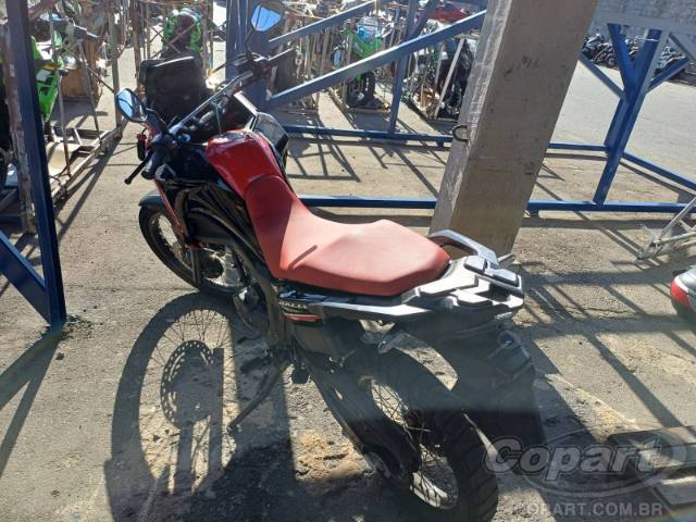 2025 HONDA XRE SAHARA 300 