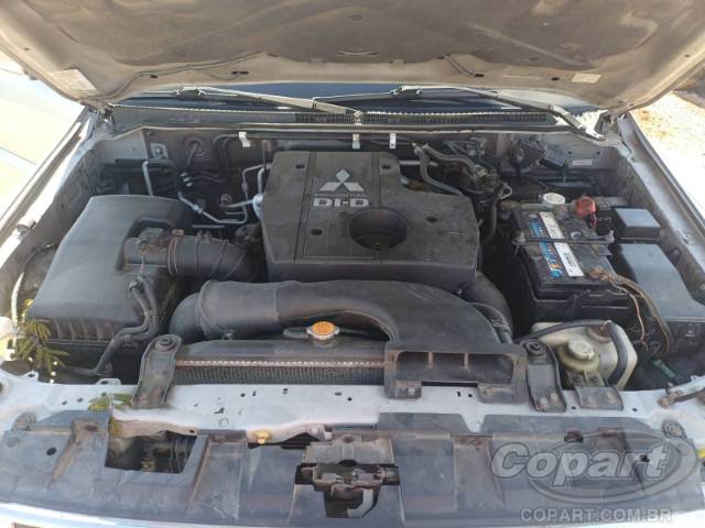 2010 MITSUBISHI PAJERO FULL 