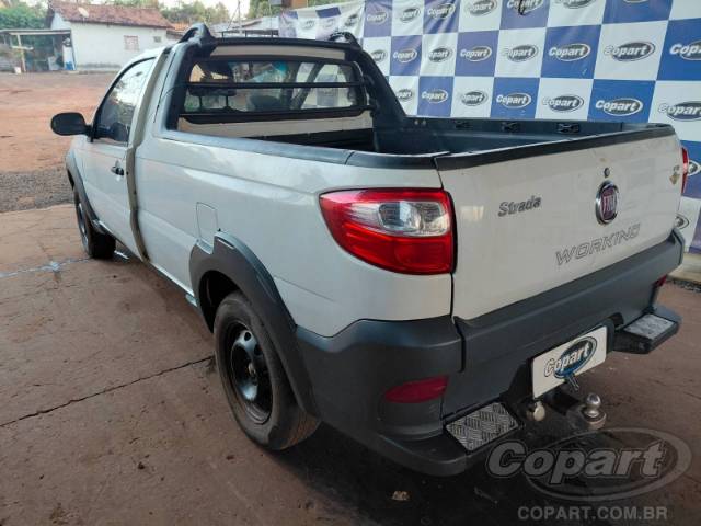 2015 FIAT STRADA 