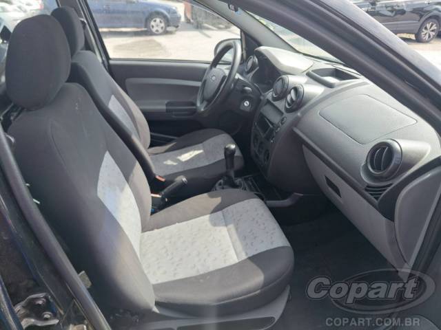 2009 FORD FIESTA 